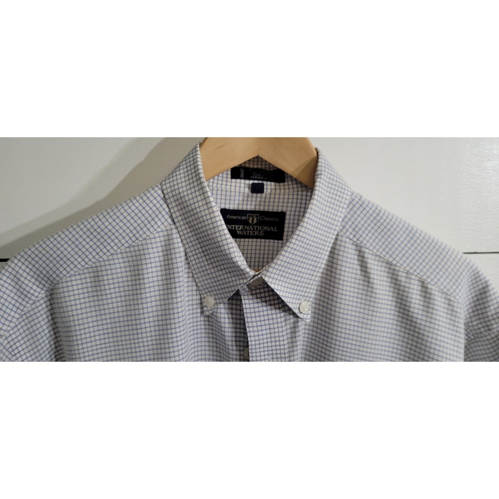 International Waters Shirt Mens L Blue Check Plaid Button Down Short Sleeve EUC